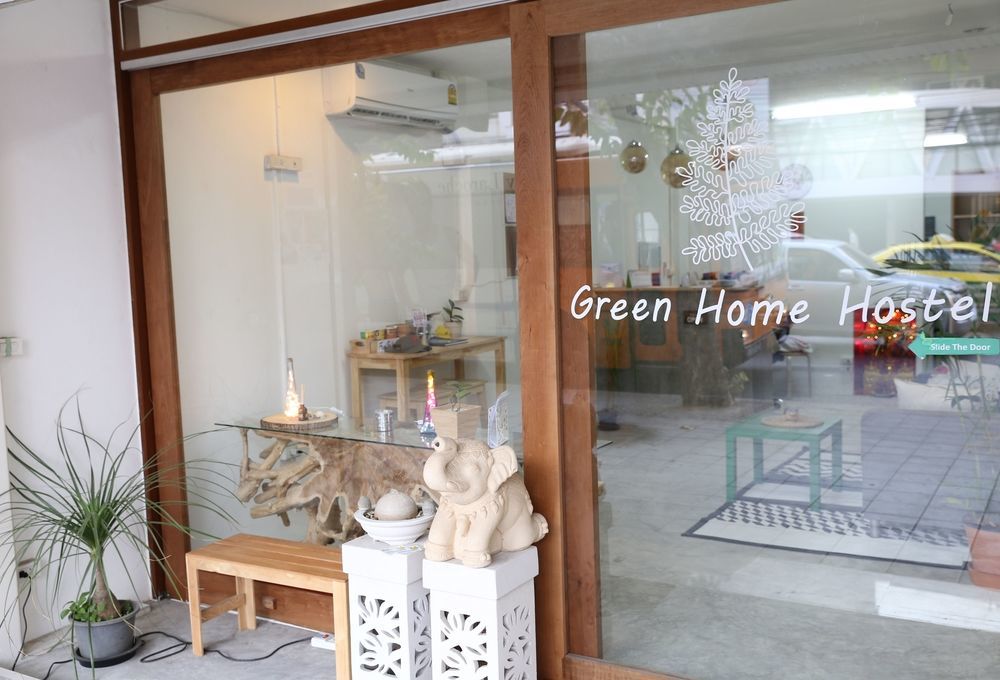 Green Home Hostel And Massage Bangkok Eksteriør billede