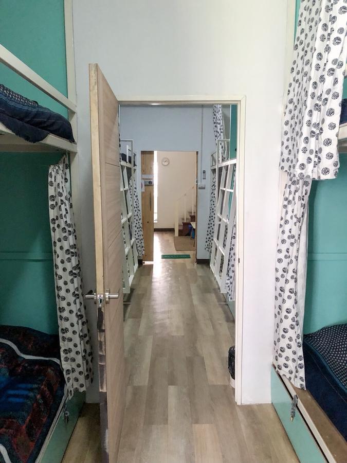 Green Home Hostel And Massage Bangkok Eksteriør billede